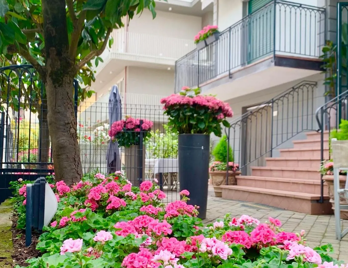 Aparthotel Residence Valeria Cervia Italy