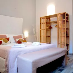 https://suite-castelfidardo-50.it-romehotels.com